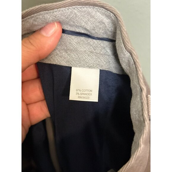 Banana Republic Men's 34" x 32" Classic Fit Chino's Straight Leg - Picture 12 of 13